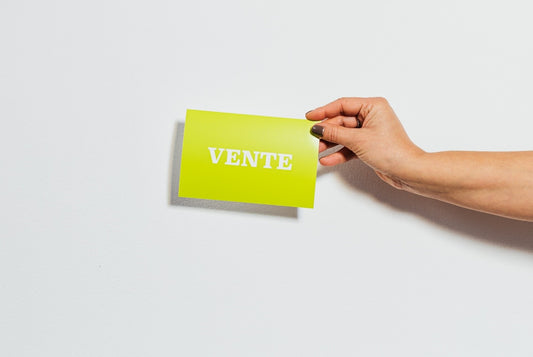 6 Business Card Ideas to Improve Your Networking