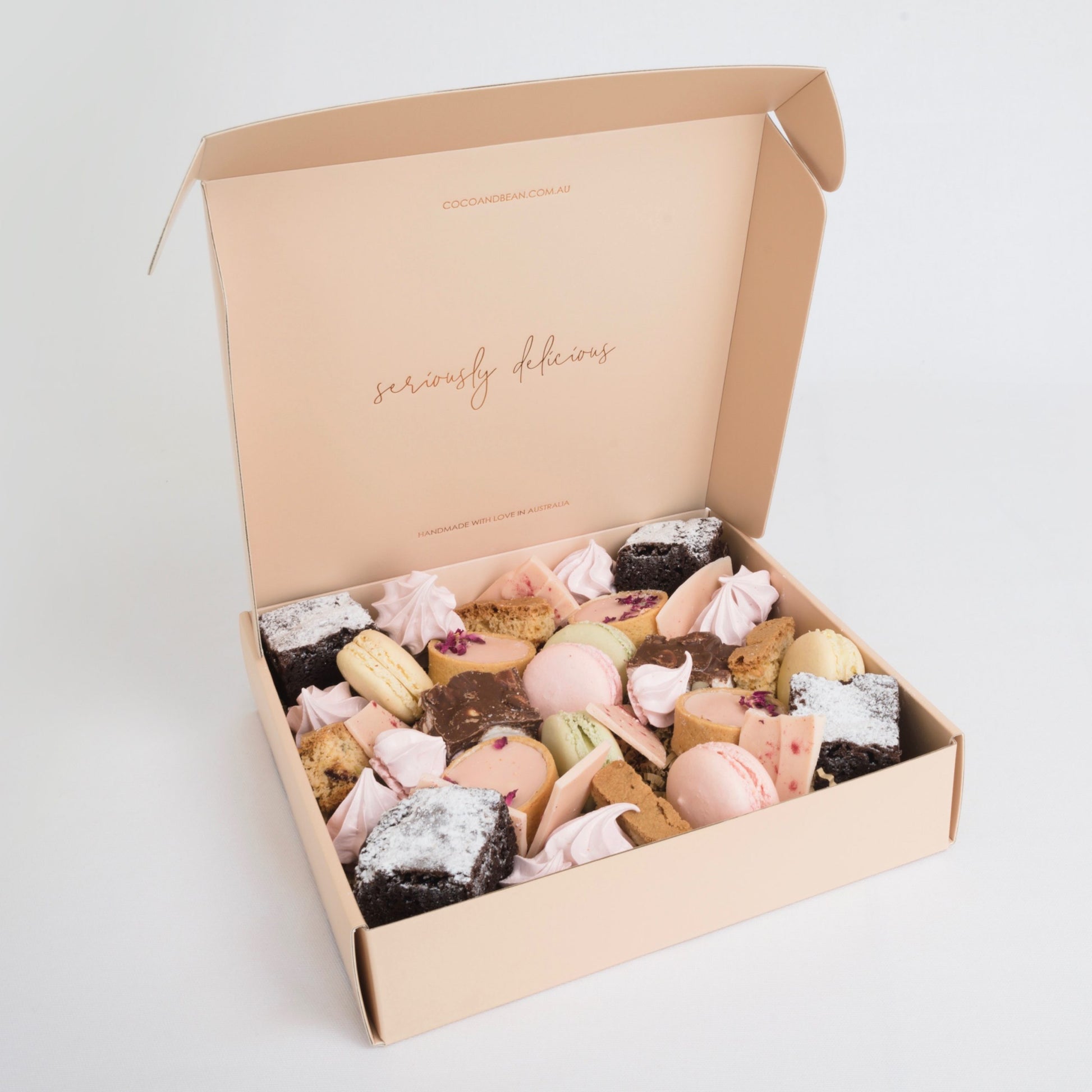 BestoPrint-Custom-Dessert-Boxes-Printing-1